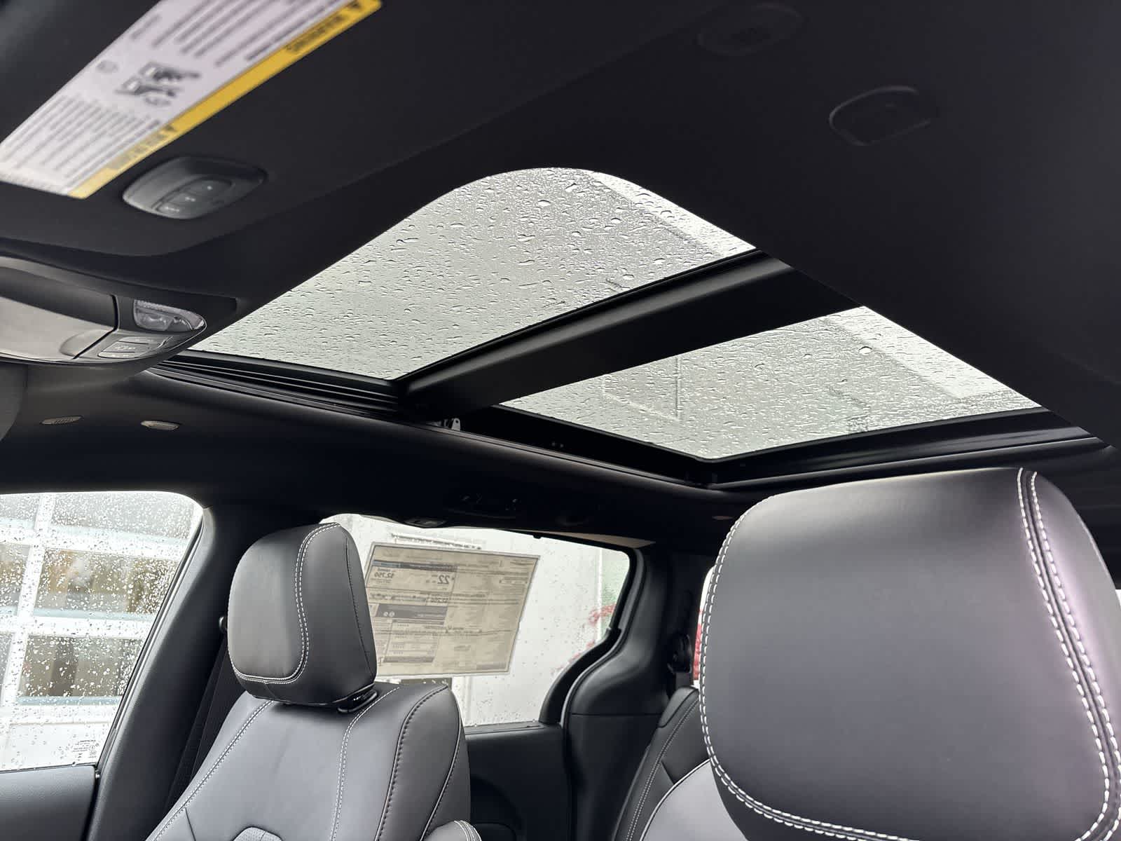 Thumbnail: 2026 Chrysler Pacifica - 13