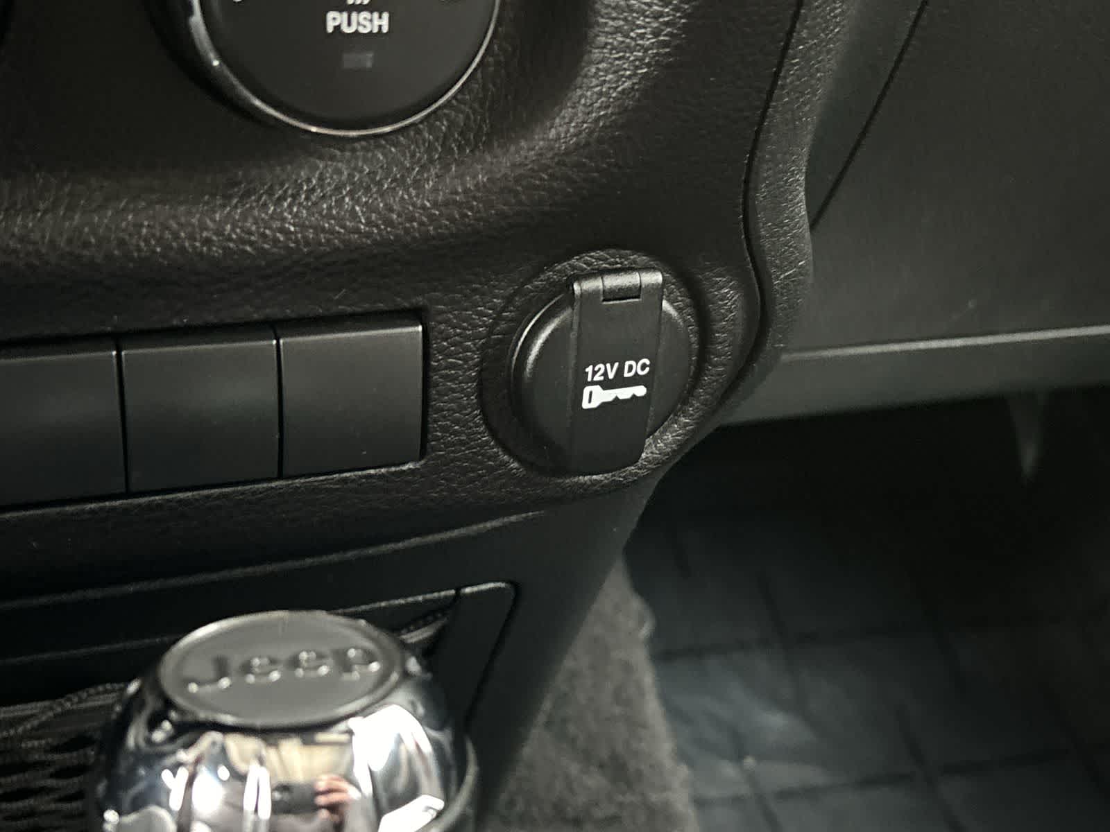 Thumbnail: 2018 Jeep Wrangler - 24