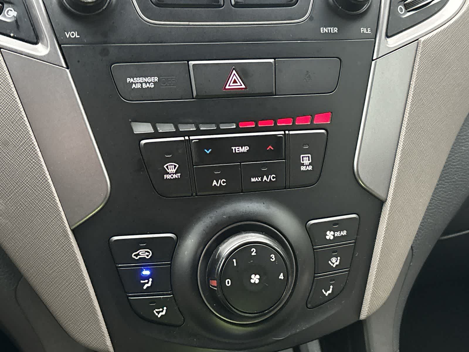 Thumbnail: 2015 Hyundai Santa Fe - 19