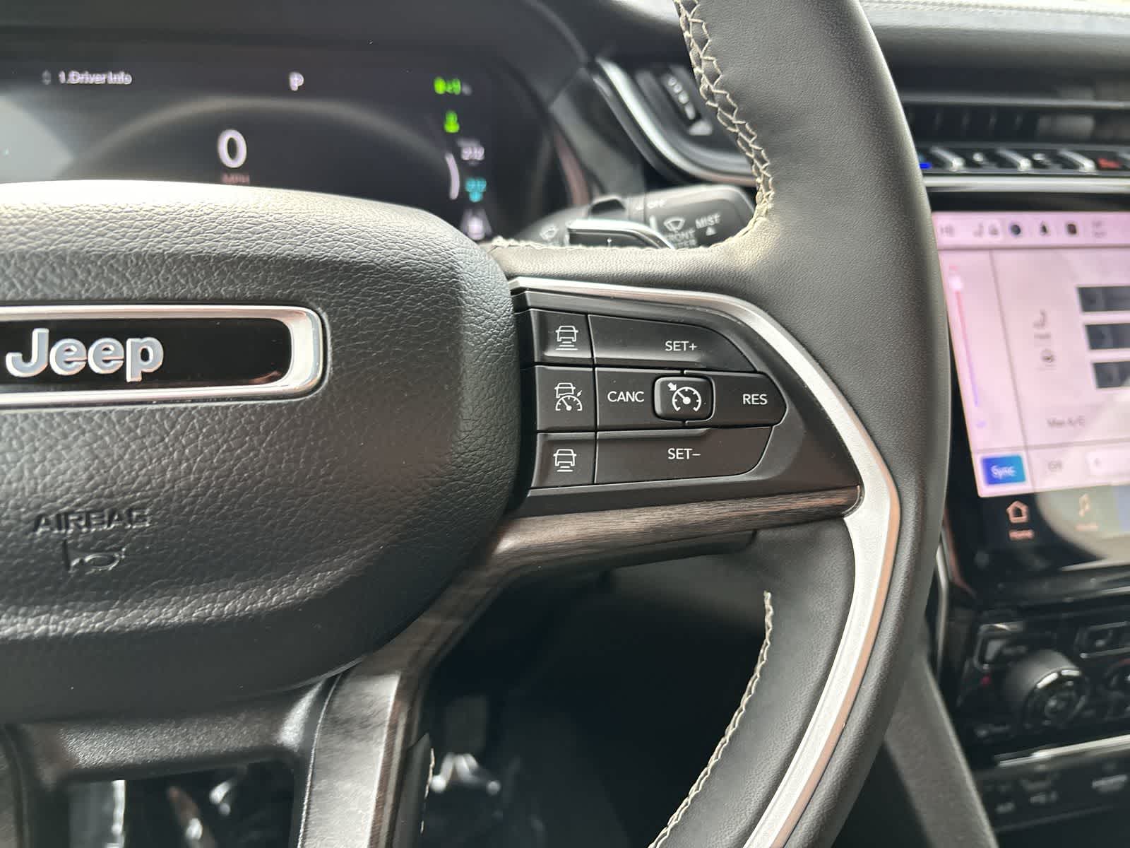 Thumbnail: 2024 Jeep Grand Cherokee - 12