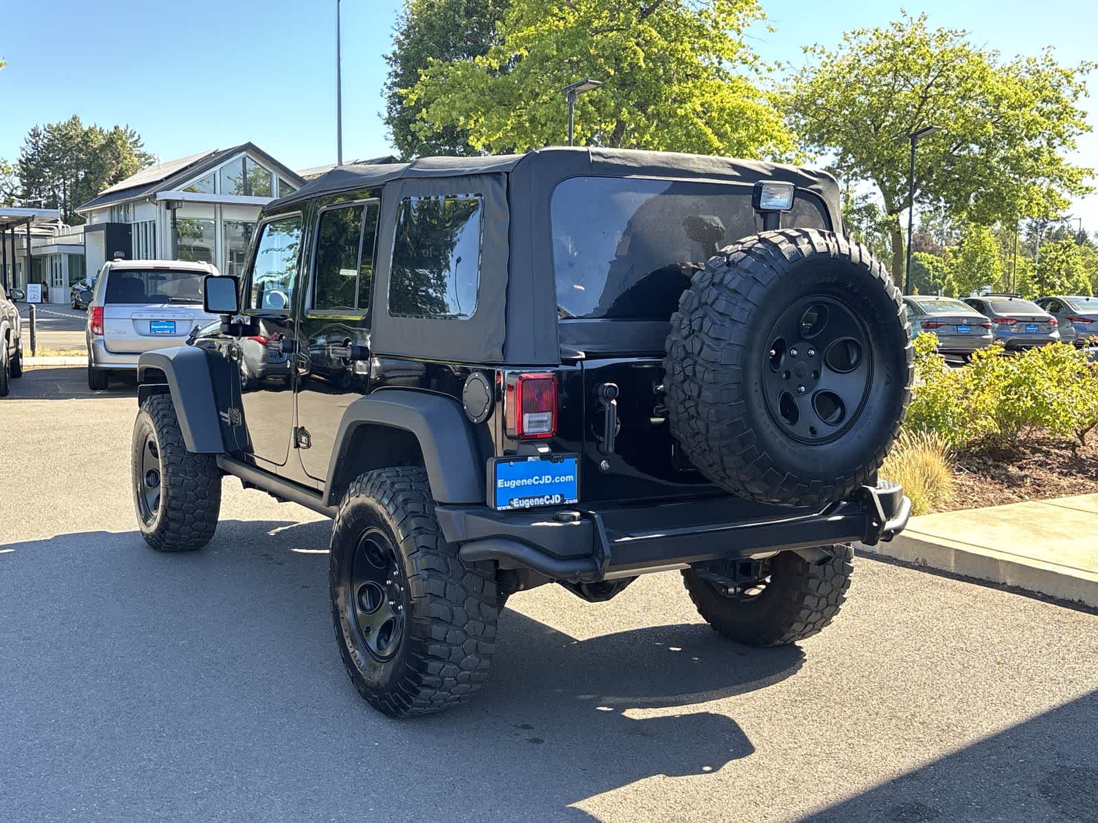 Thumbnail: 2014 Jeep Wrangler - 3