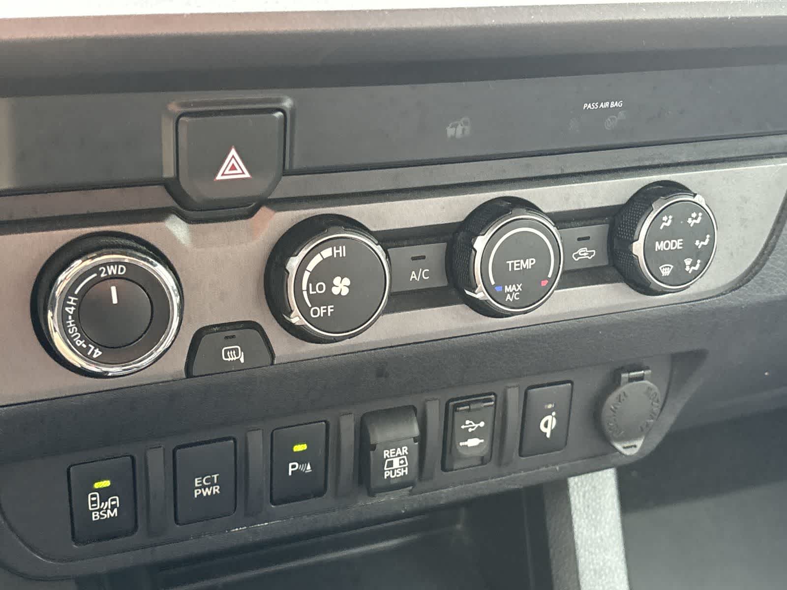 Thumbnail: 2019 Toyota Tacoma - 23