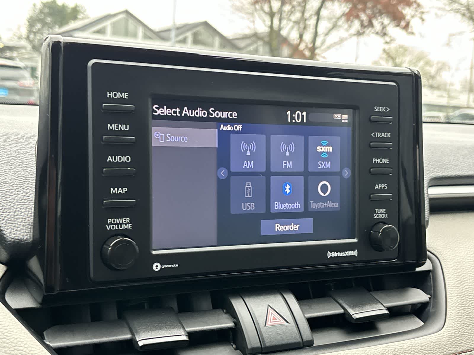 Thumbnail: 2022 Toyota RAV4 - 17