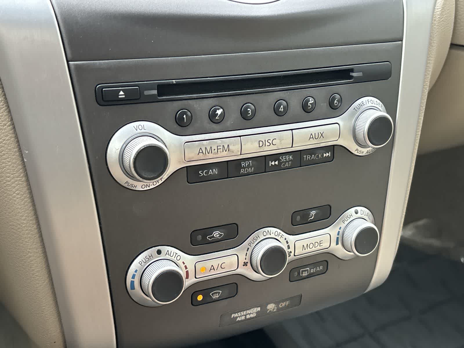 Thumbnail: 2011 Nissan Murano - 22