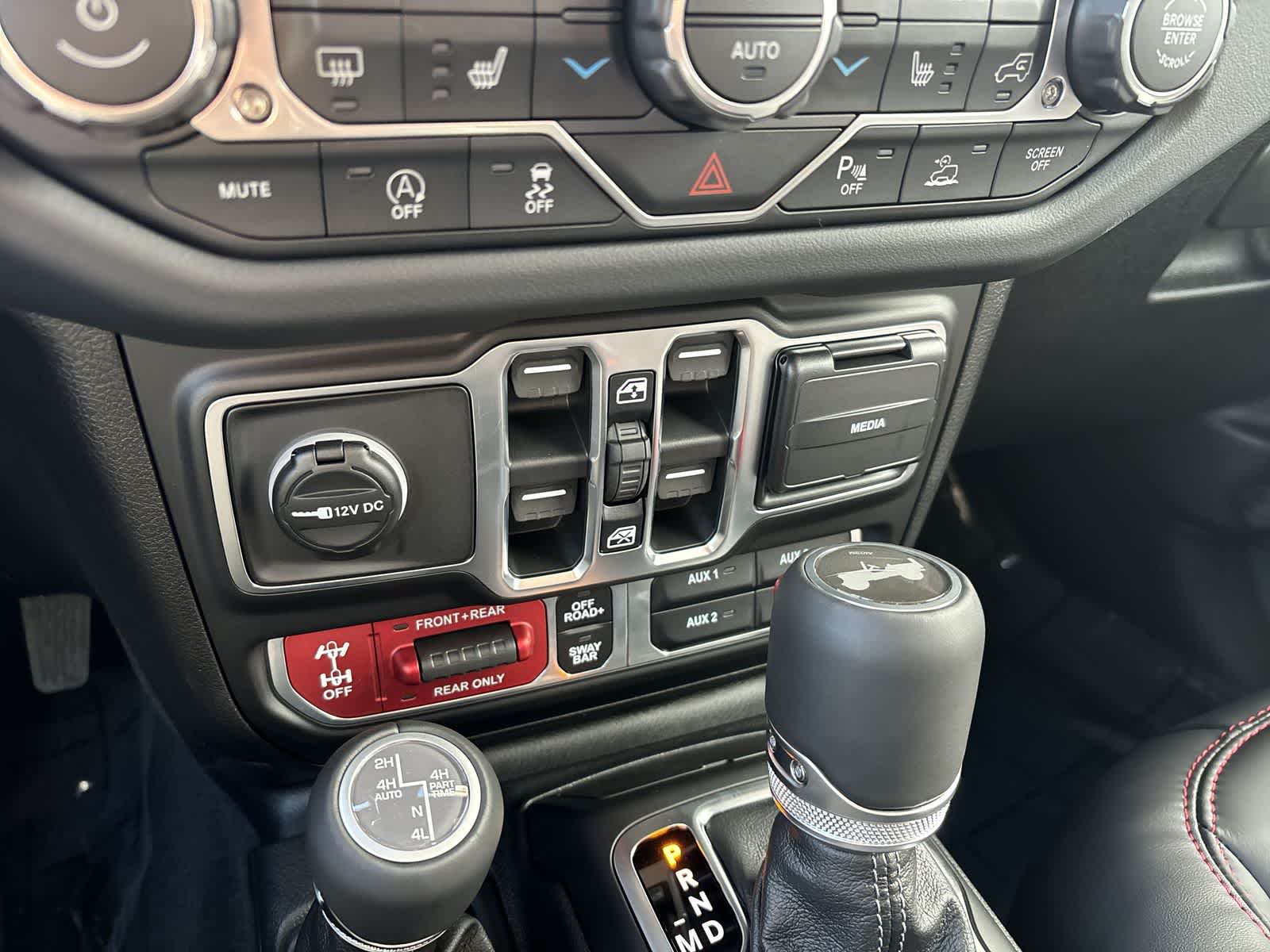 Thumbnail: 2026 Jeep Wrangler - 27