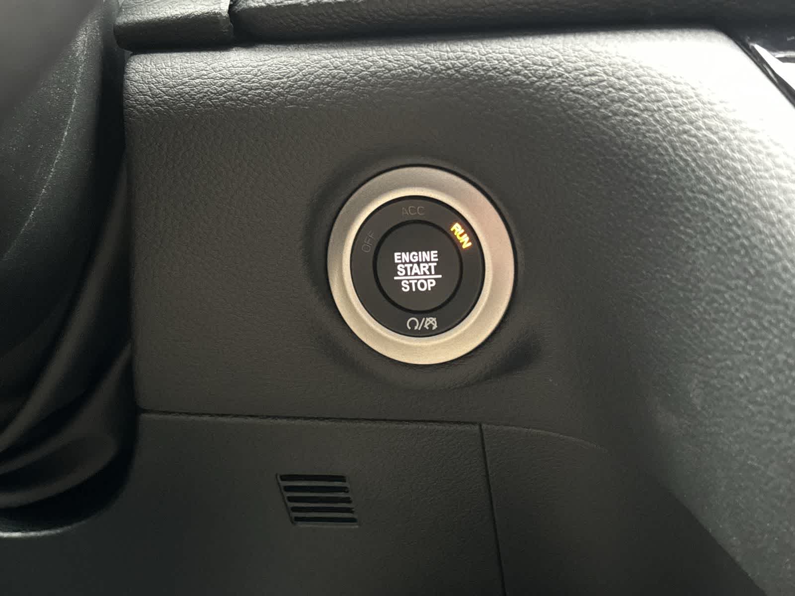 Thumbnail: 2026 Chrysler Pacifica - 27