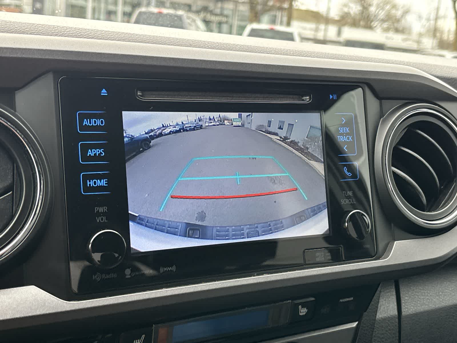 Thumbnail: 2017 Toyota Tacoma - 21