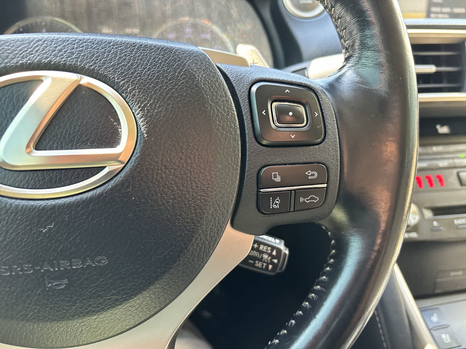 Thumbnail: 2017 Lexus IS - 13