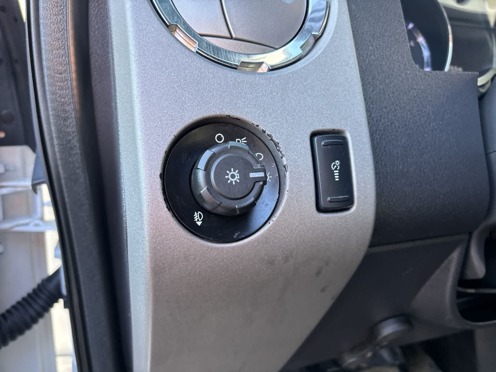 Thumbnail: 2016 Ford F-250 - 13