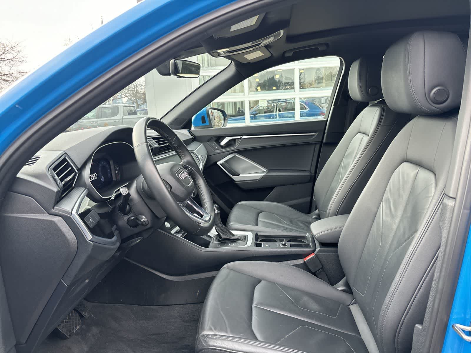 Thumbnail: 2020 Audi Q3 - 7