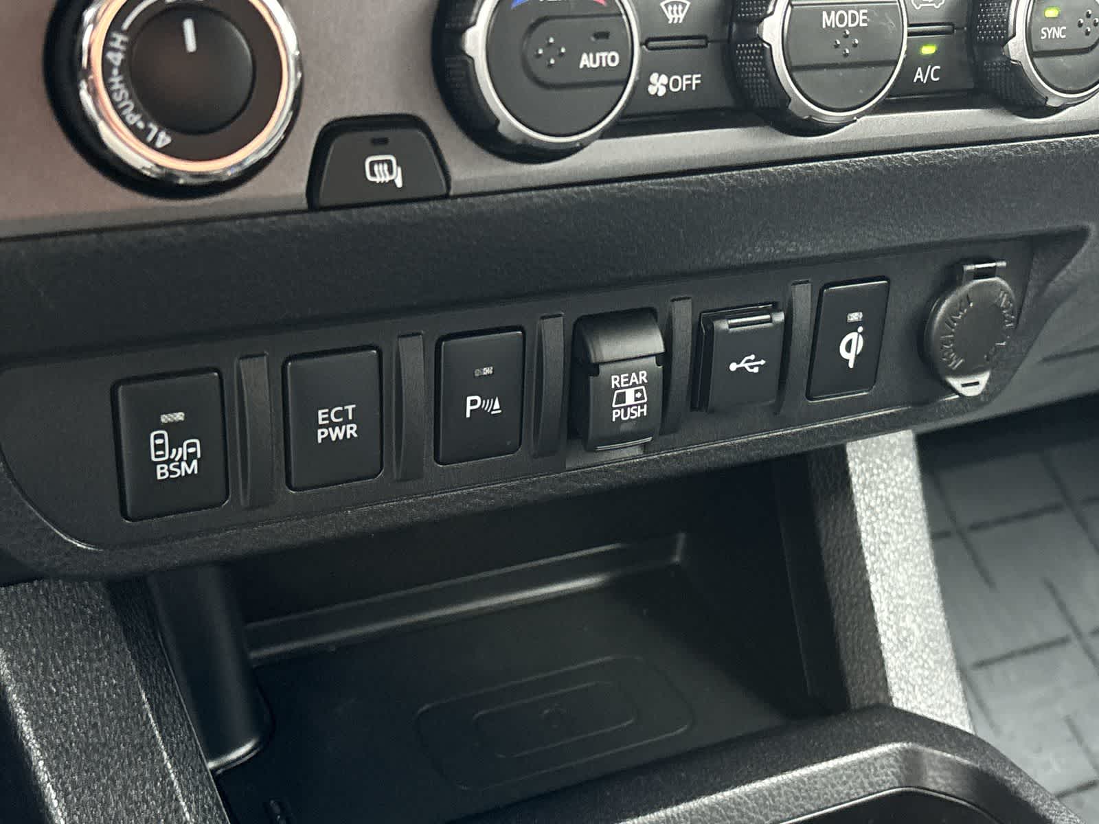 Thumbnail: 2023 Toyota Tacoma - 25