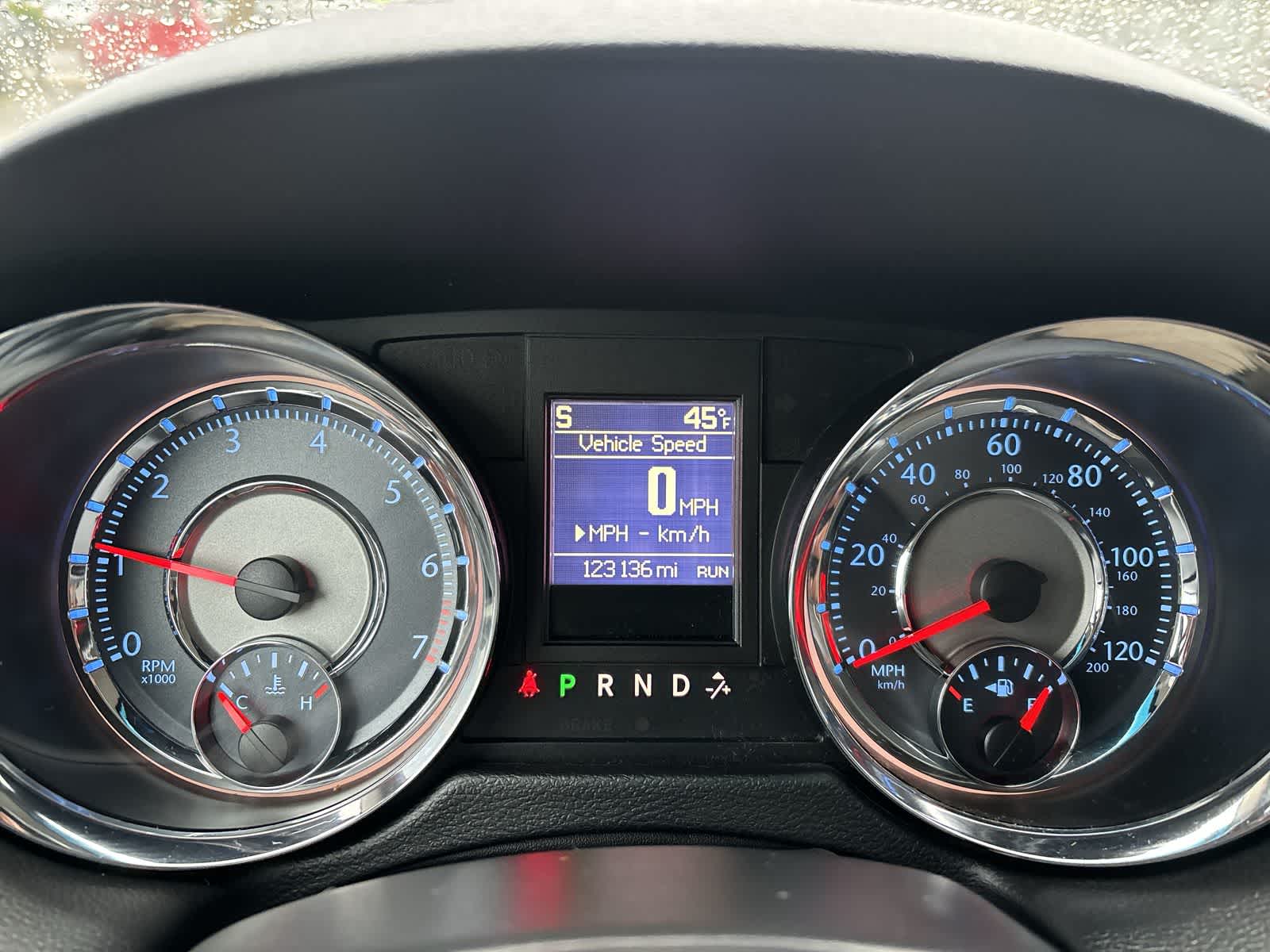 Thumbnail: 2016 Chrysler Town & Country - 13