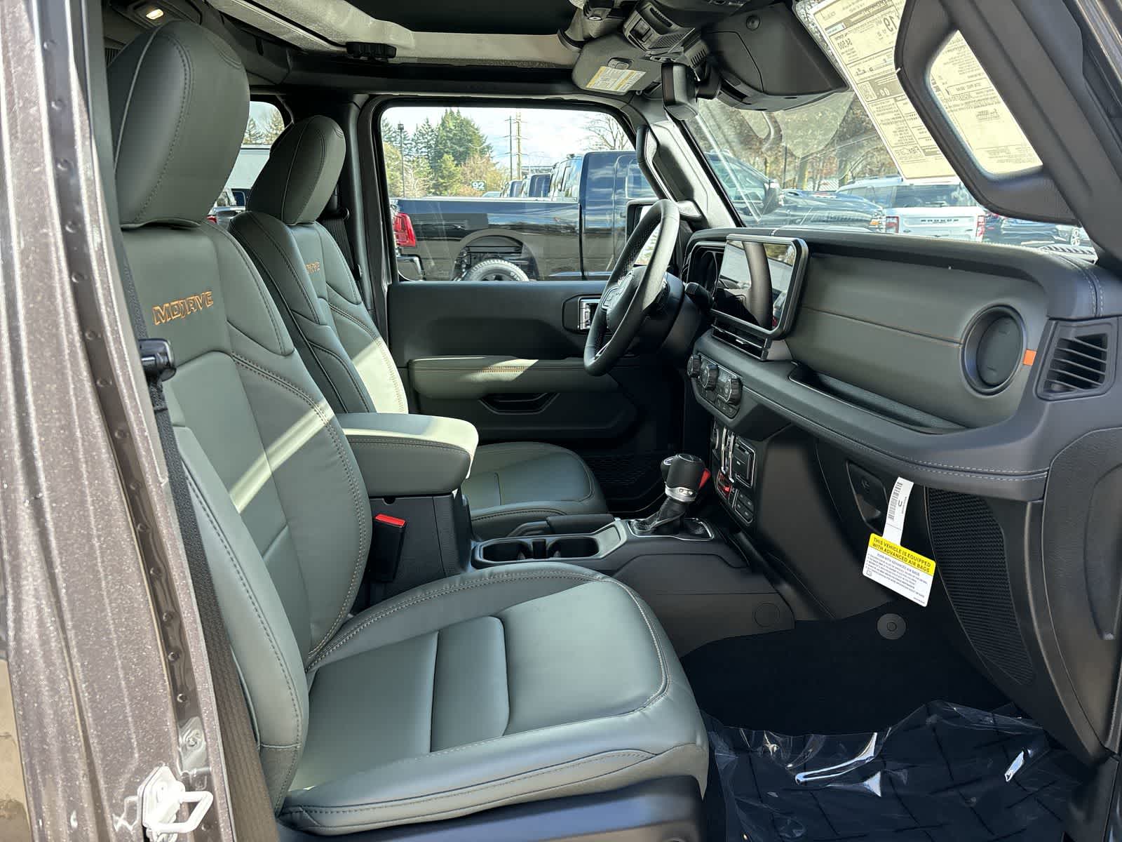 Thumbnail: 2026 Jeep Gladiator - 4