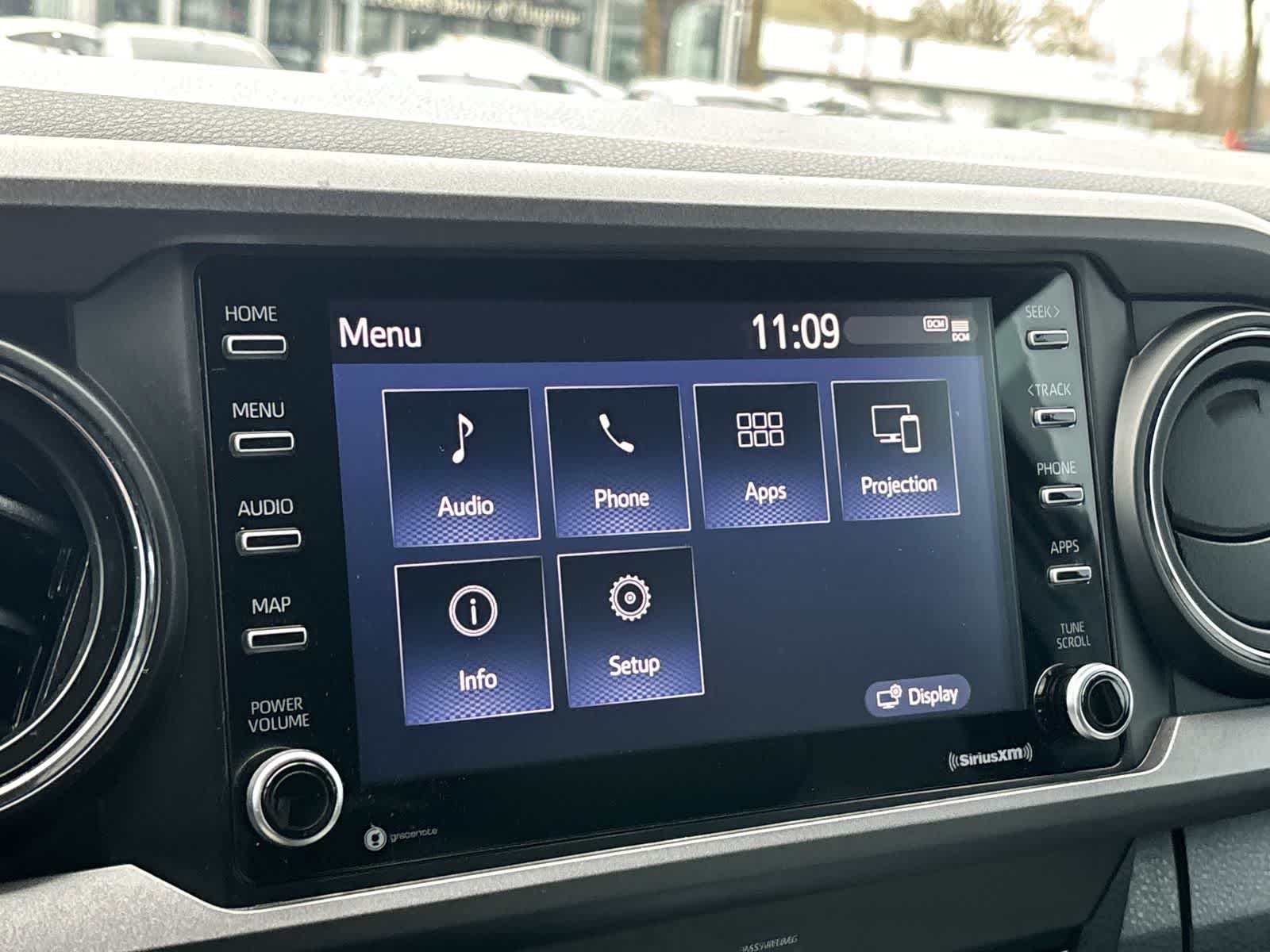 Thumbnail: 2020 Toyota Tacoma - 18