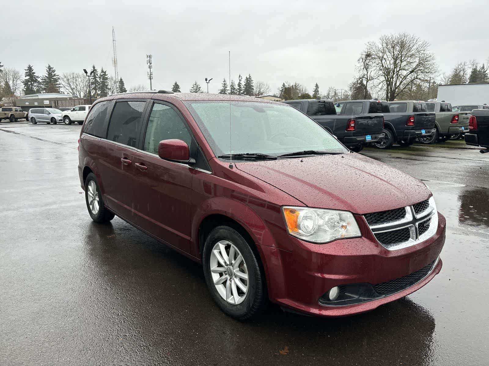 Thumbnail: 2019 Dodge Grand Caravan - 6