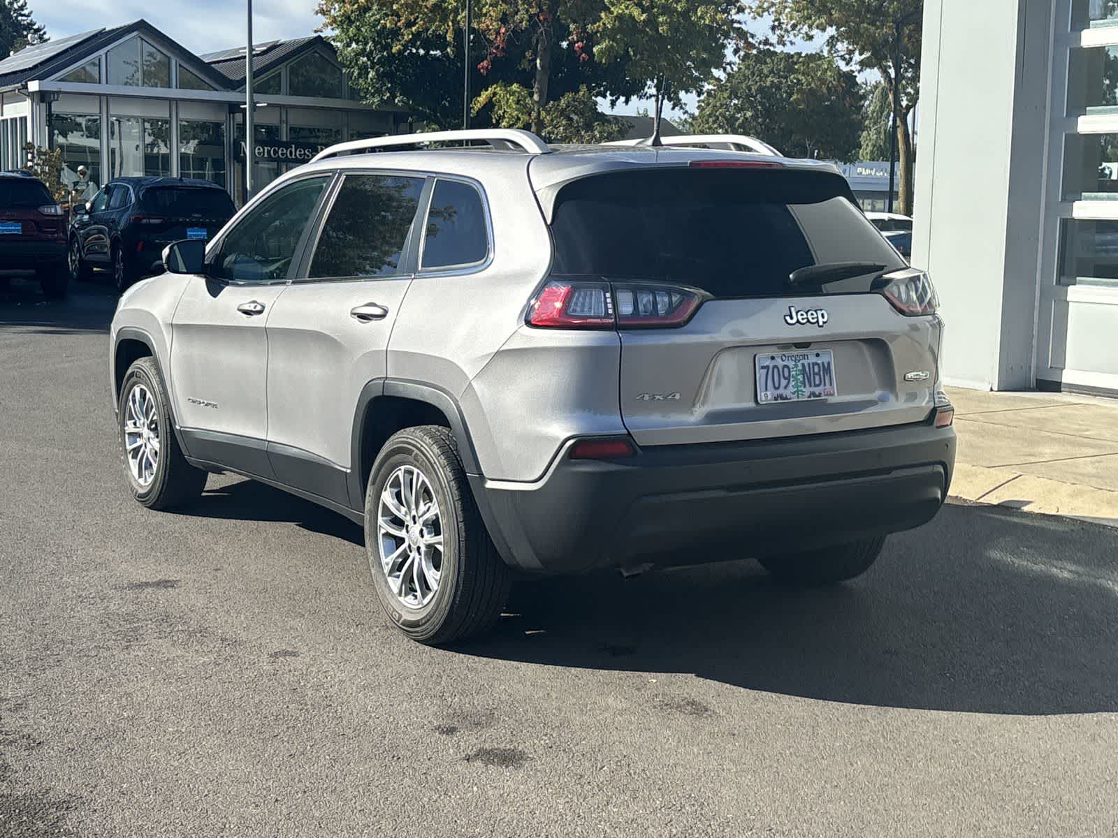 Thumbnail: 2021 Jeep Cherokee - 3