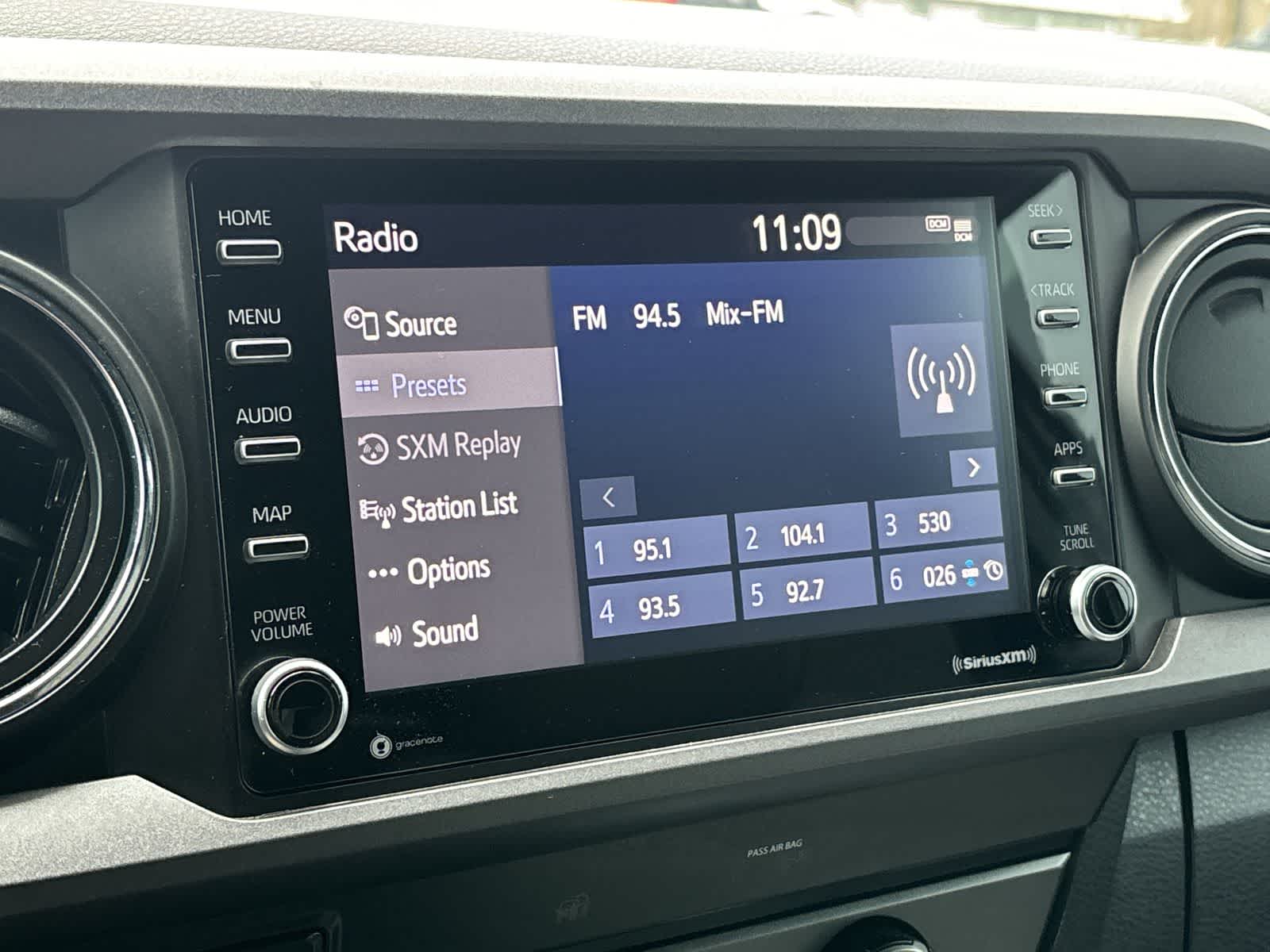 Thumbnail: 2020 Toyota Tacoma - 17