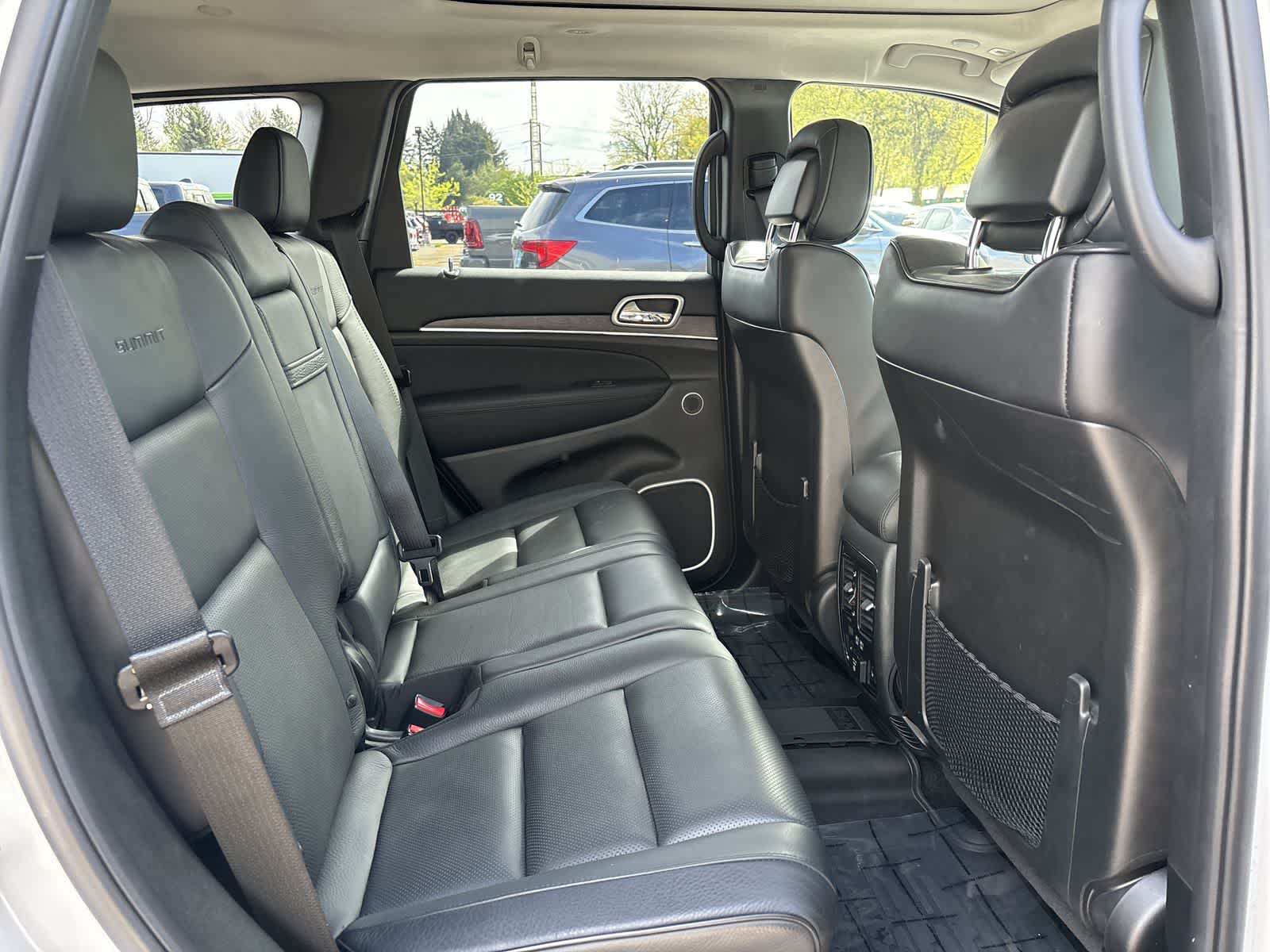 Thumbnail: 2018 Jeep Grand Cherokee - 6