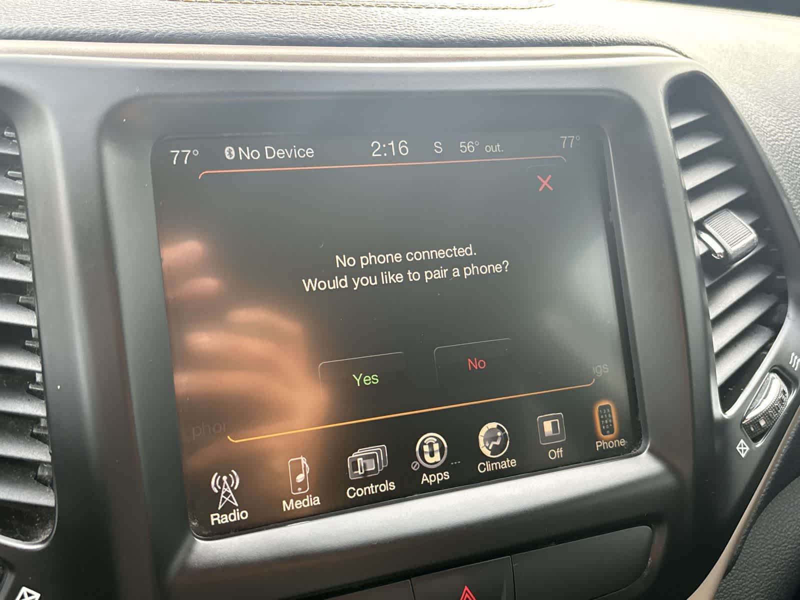 Thumbnail: 2017 Jeep Cherokee - 22