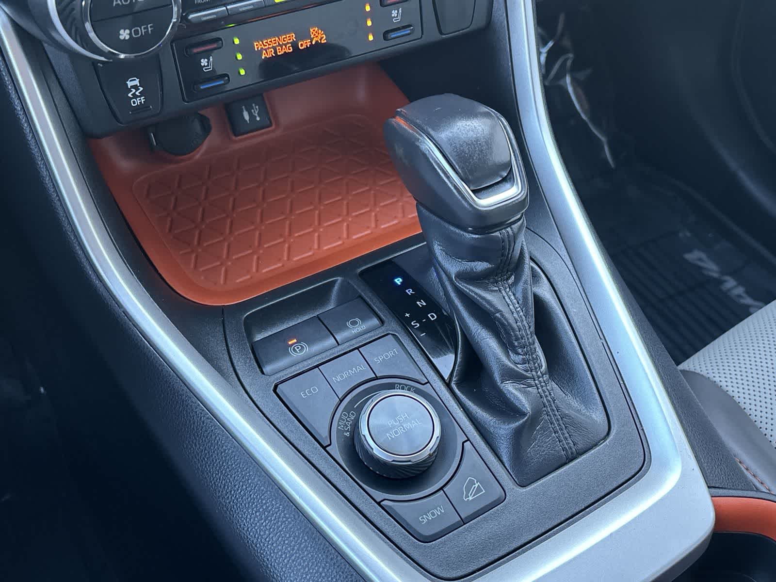 Thumbnail: 2019 Toyota RAV4 - 27