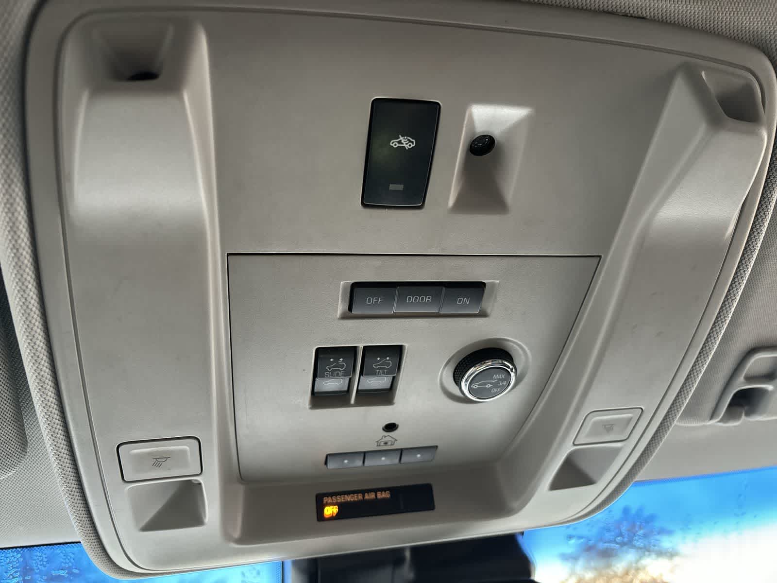 Thumbnail: 2015 GMC Yukon - 23