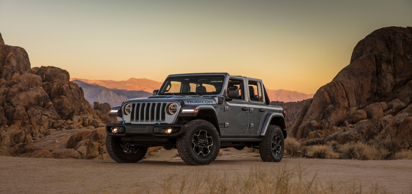 2021-Jeep-WranglerJLUnlimited-Rubicon4XE-SUV-L08.jpg