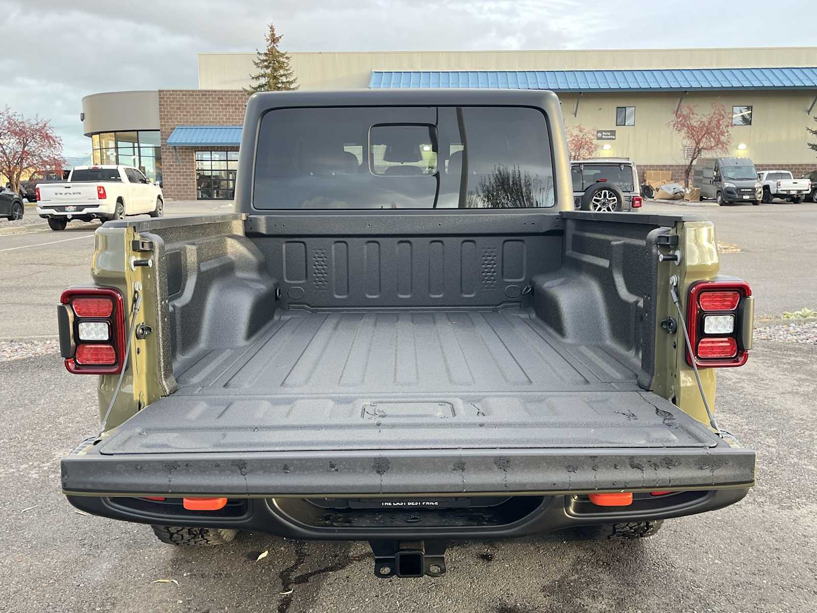 Thumbnail: 2026 Jeep Gladiator - 19