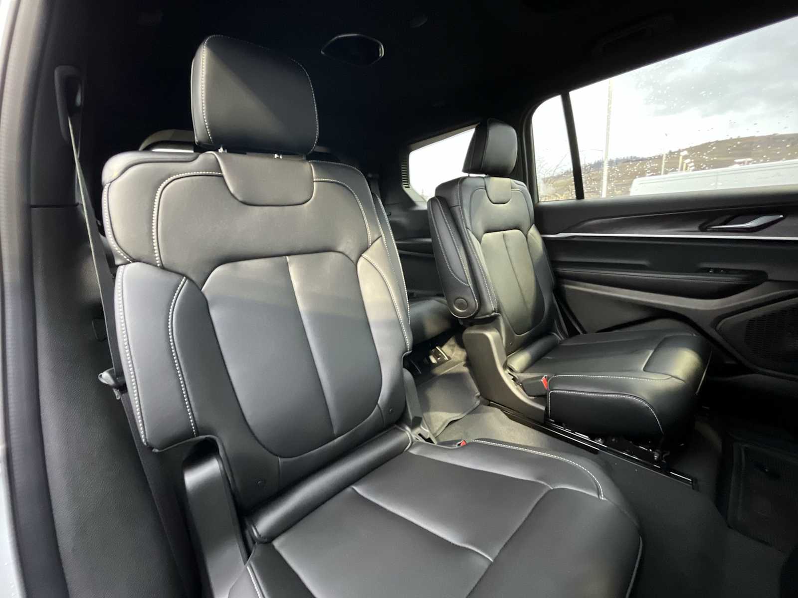 Thumbnail: 2025 Jeep Grand Cherokee - 13