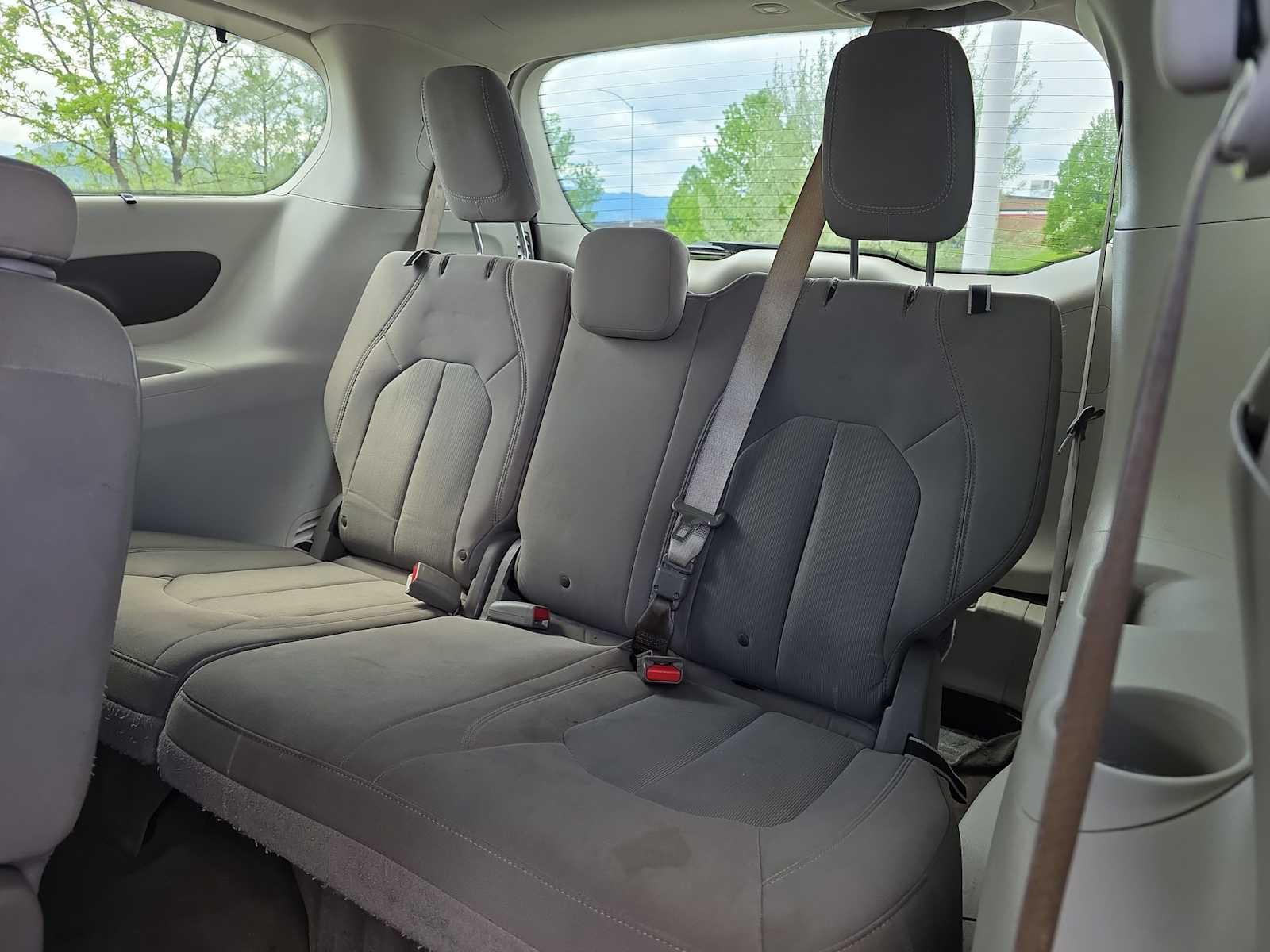Thumbnail: 2017 Chrysler Pacifica - 23