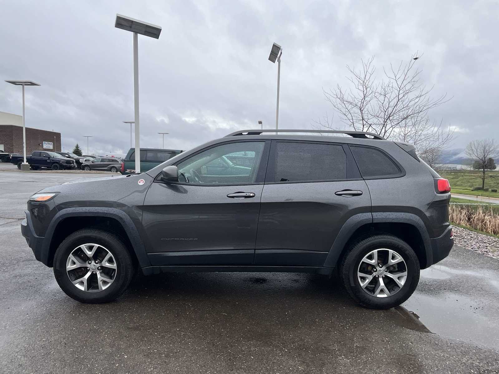 Thumbnail: 2015 Jeep Cherokee - 3