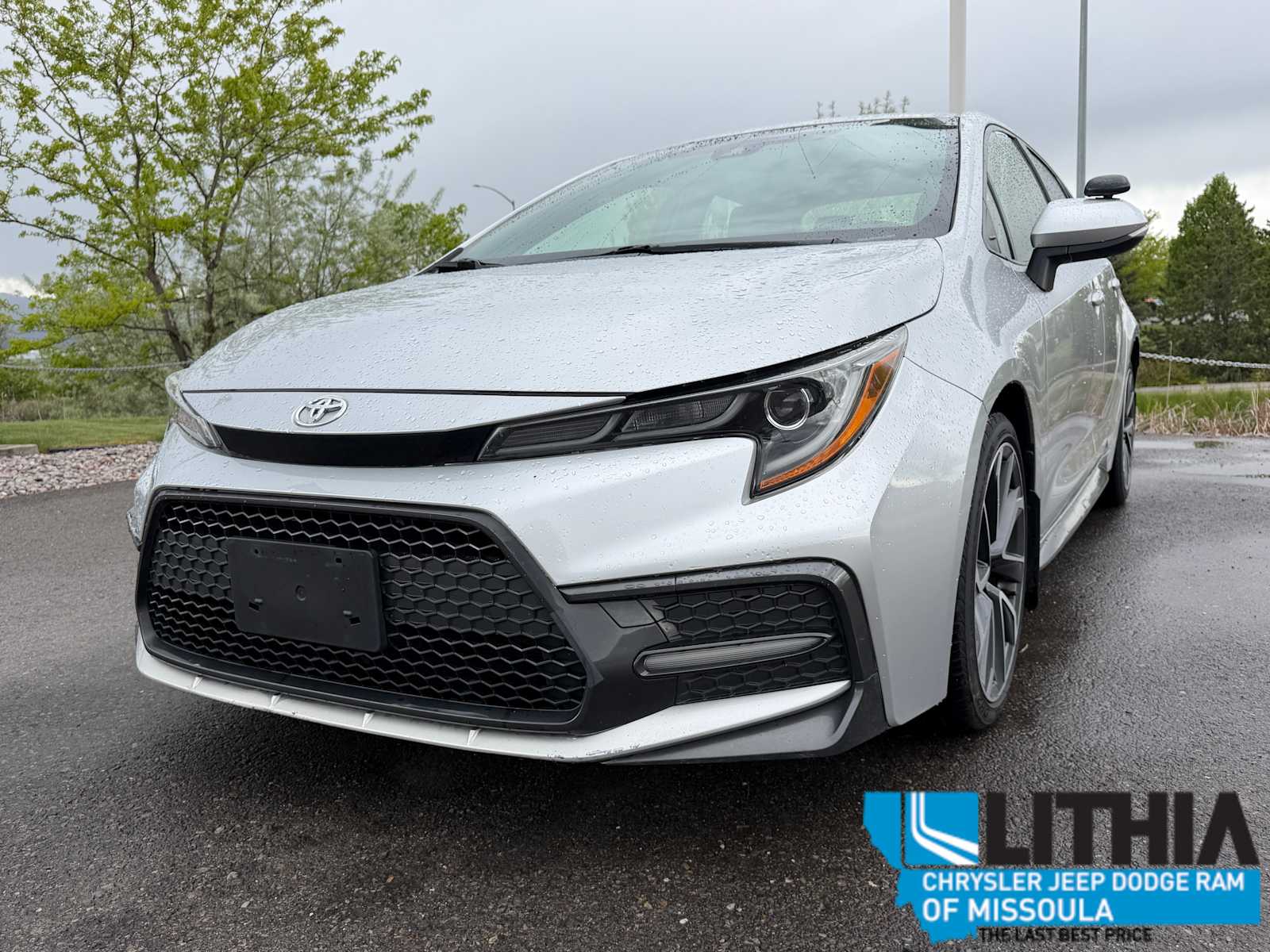 2020 Toyota Corolla SE AT's photo