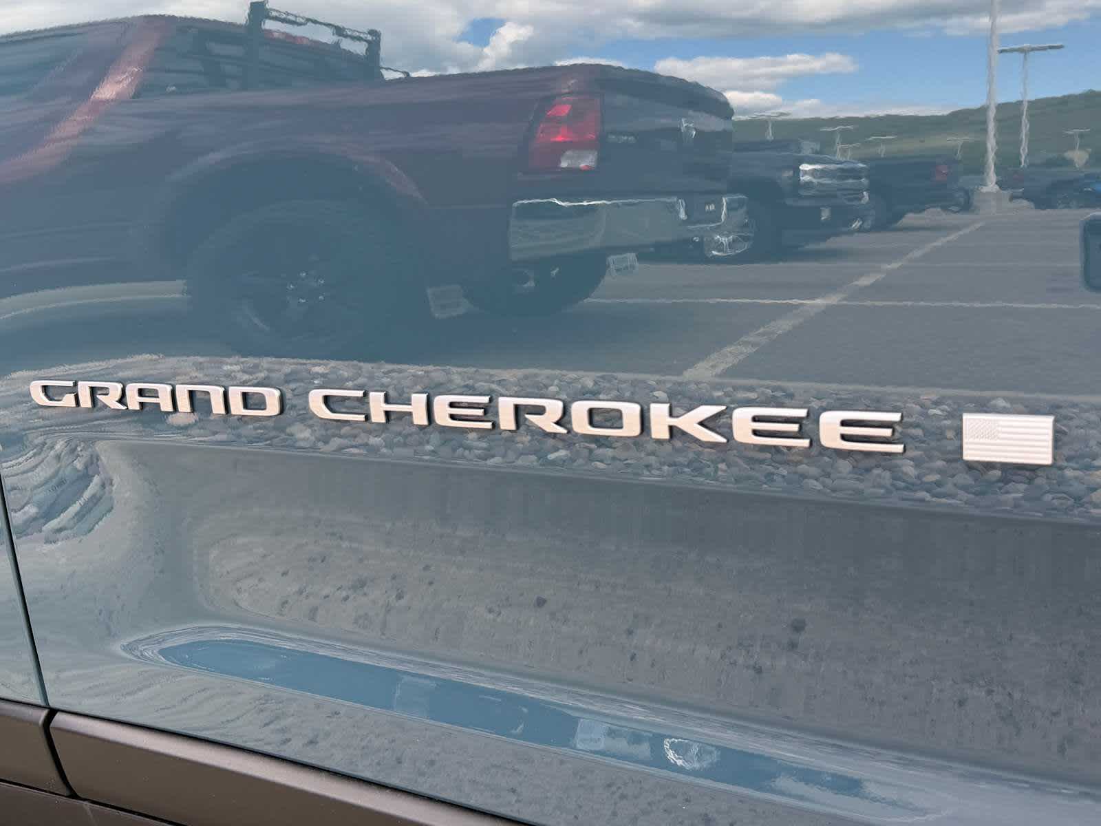 Thumbnail: 2026 Jeep Grand Cherokee - 35