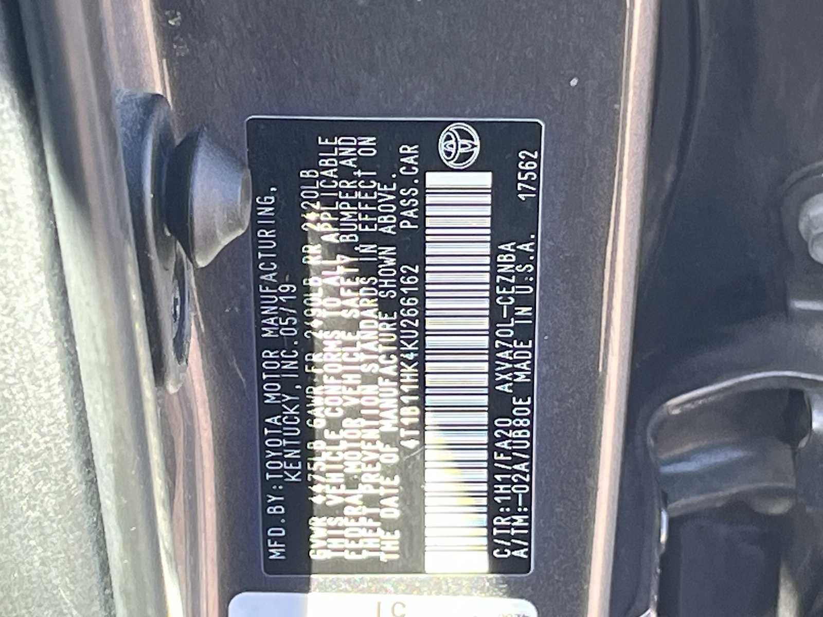 Thumbnail: 2019 Toyota Camry - 22