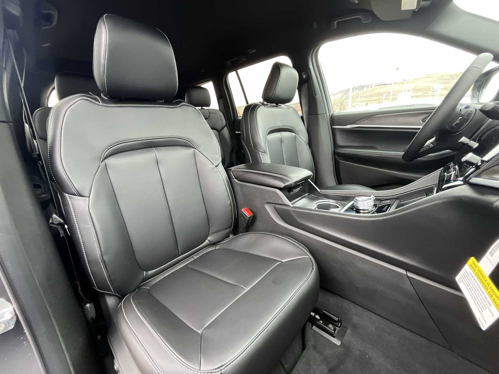 Thumbnail: 2026 Jeep Grand Cherokee - 14
