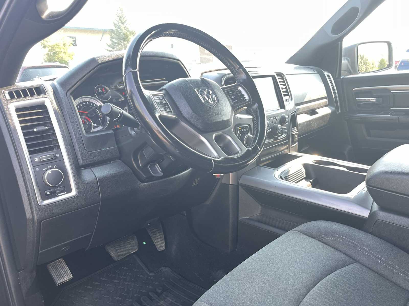 Thumbnail: 2021 RAM 1500 Classic - 2