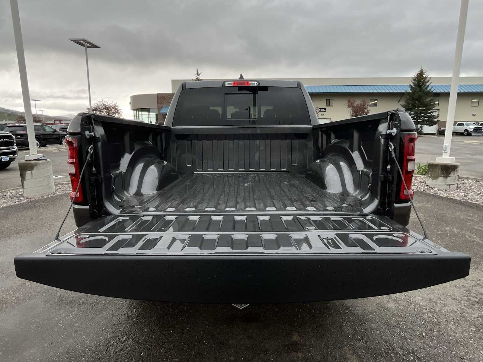 Thumbnail: 2026 RAM 1500 - 19