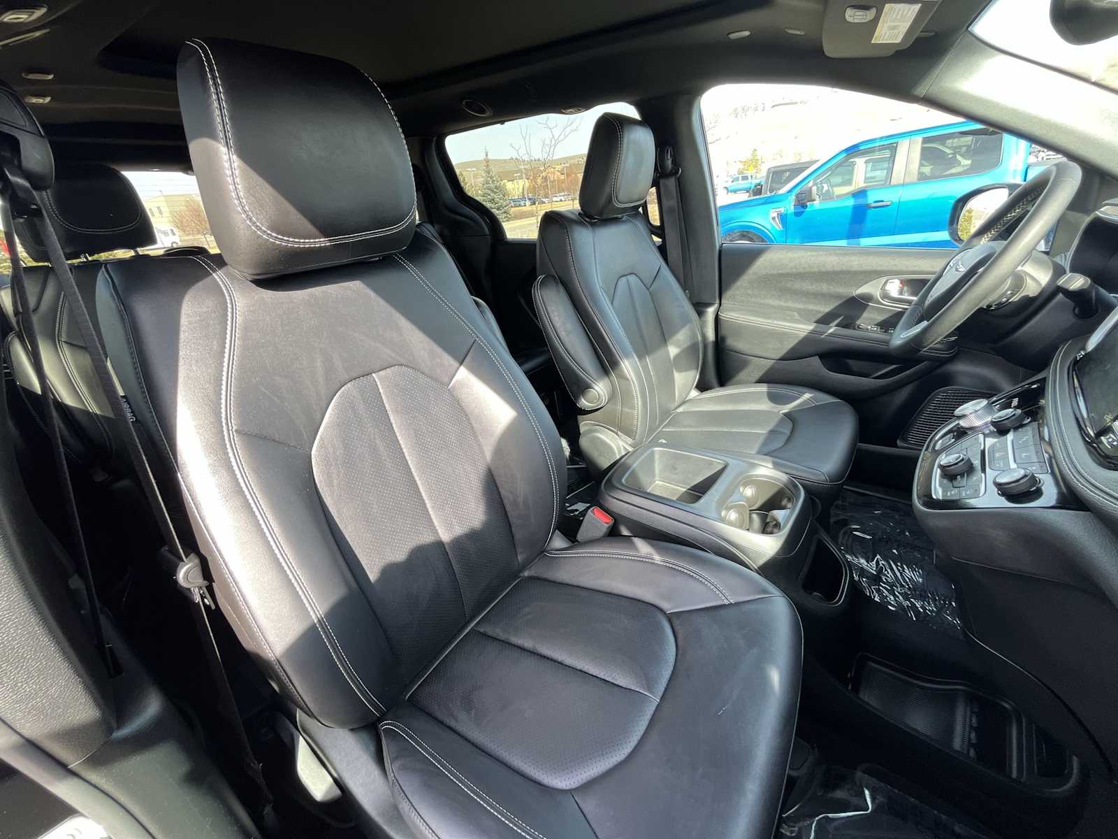 Thumbnail: 2025 Chrysler Pacifica - 14