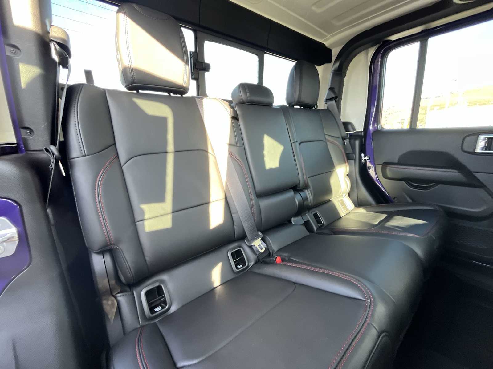 Thumbnail: 2026 Jeep Gladiator - 13