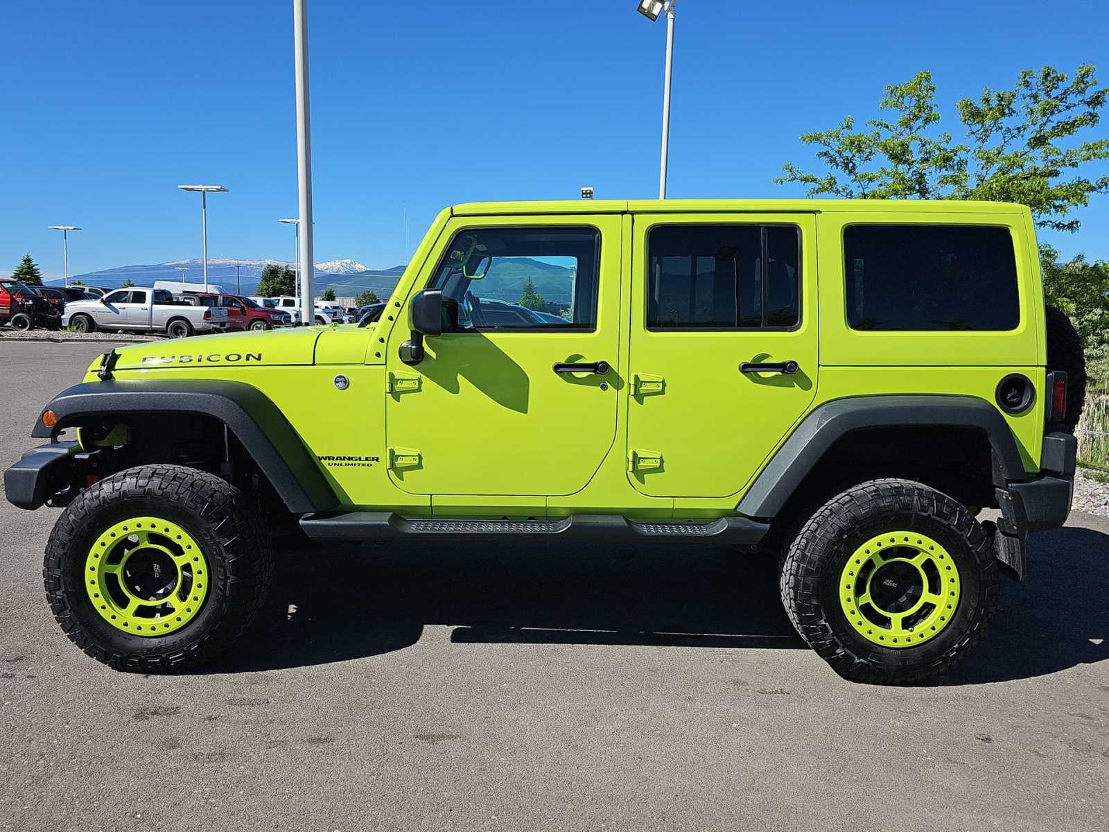 Thumbnail: 2016 Jeep Wrangler - 3
