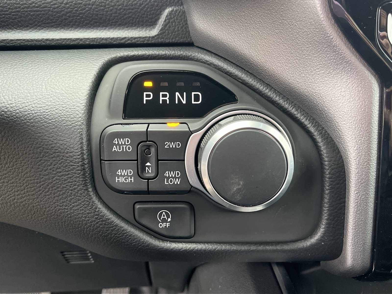 Thumbnail: 2026 RAM 1500 - 17