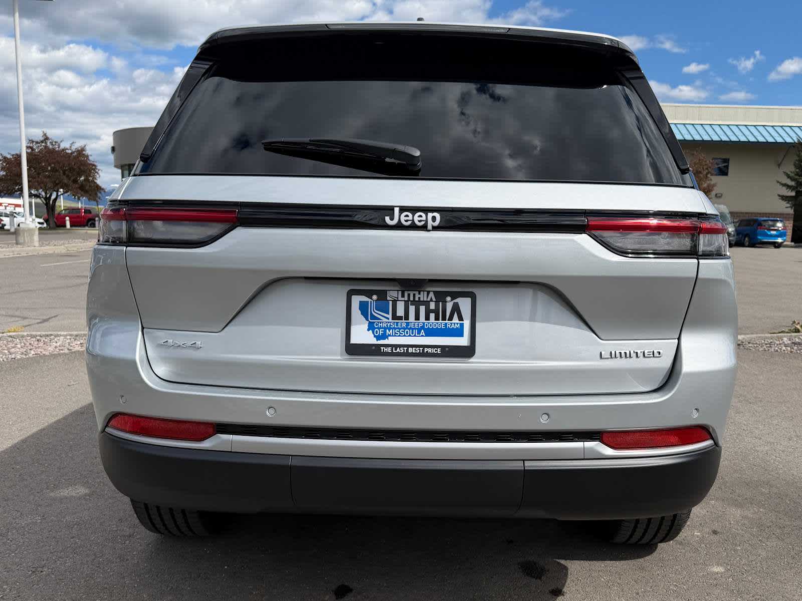 Thumbnail: 2026 Jeep Grand Cherokee - 11