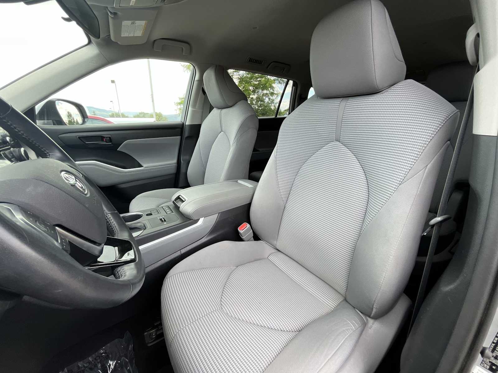 Thumbnail: 2021 Toyota Highlander - 11