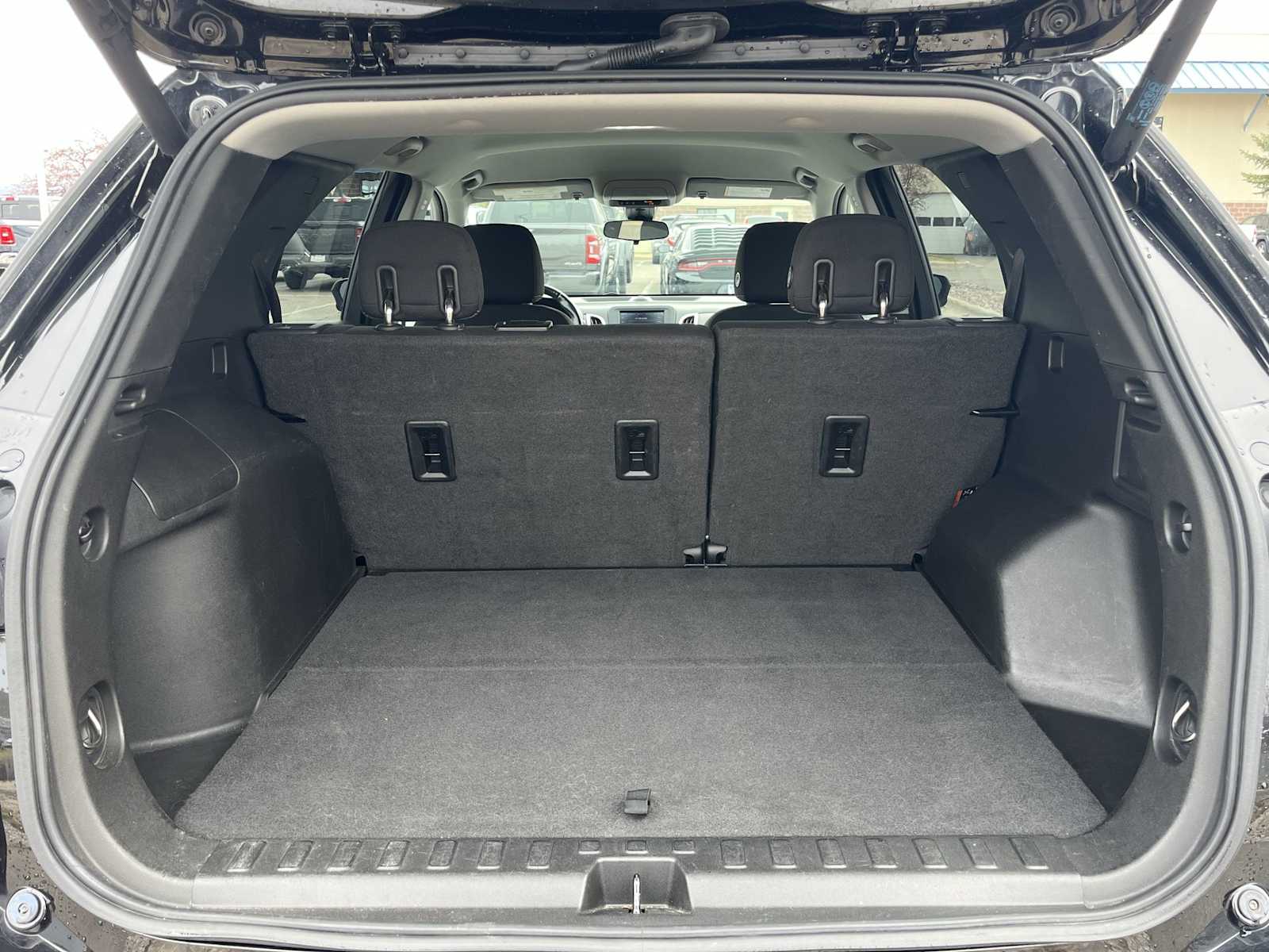 Thumbnail: 2020 Chevrolet Equinox - 19