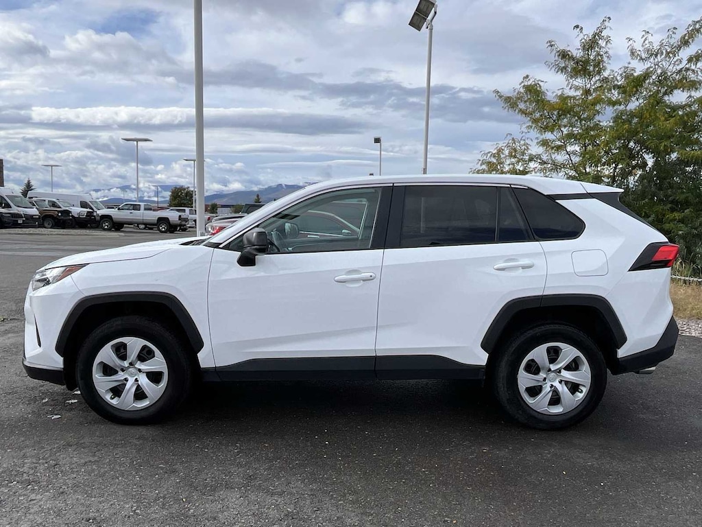 Used 2024 Toyota RAV4 LE SUV