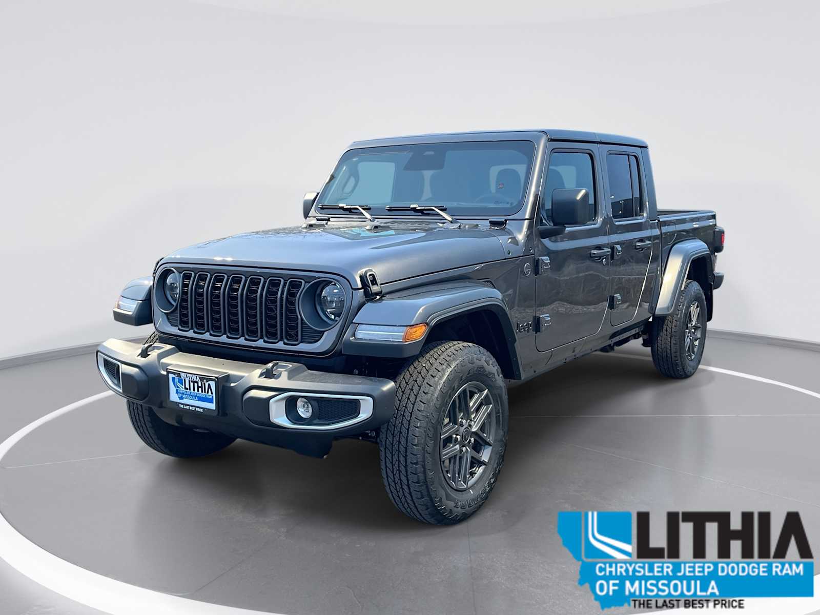2026 Jeep Gladiator Sport S's photo
