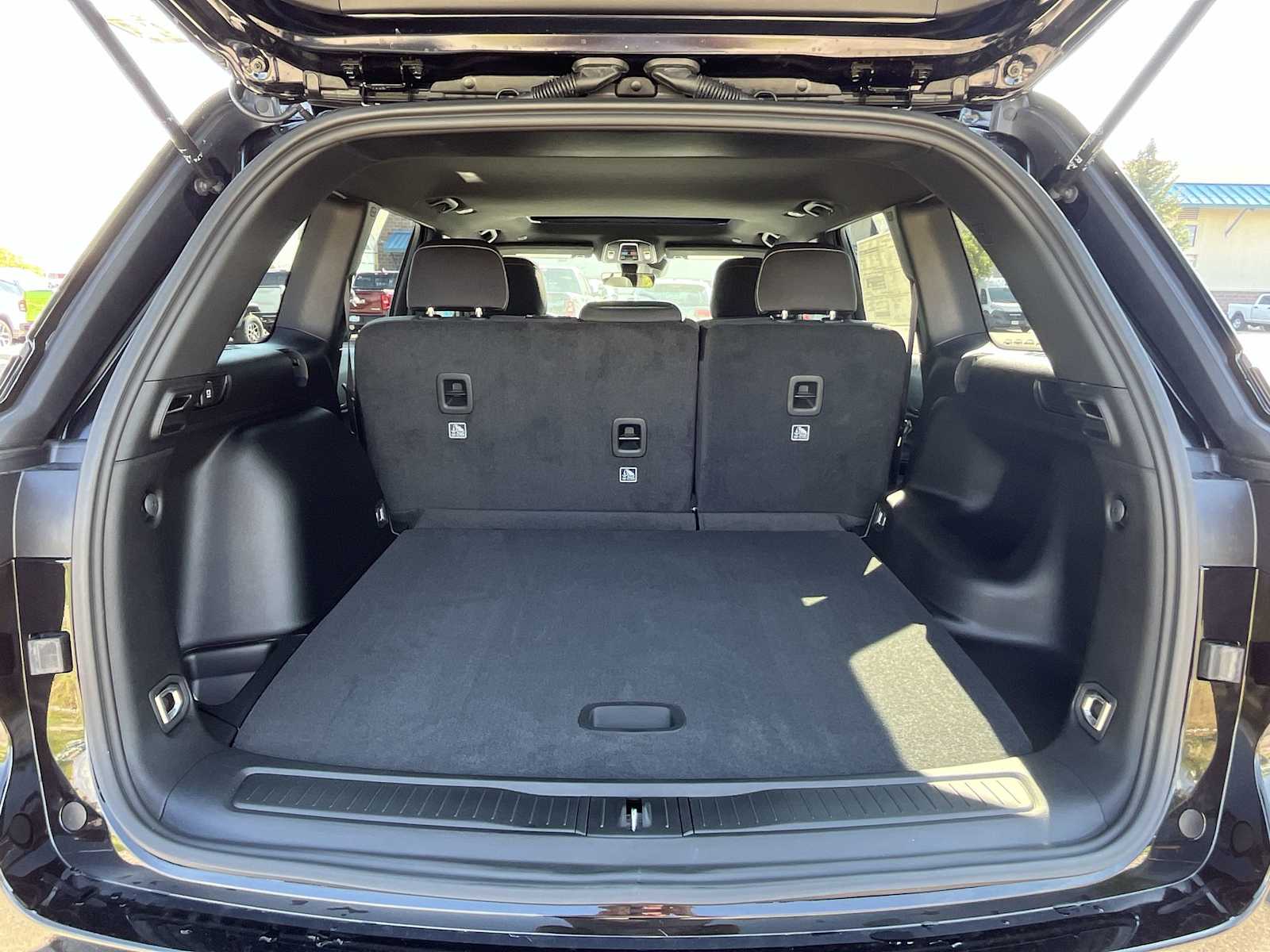 Thumbnail: 2025 Jeep Grand Cherokee - 19