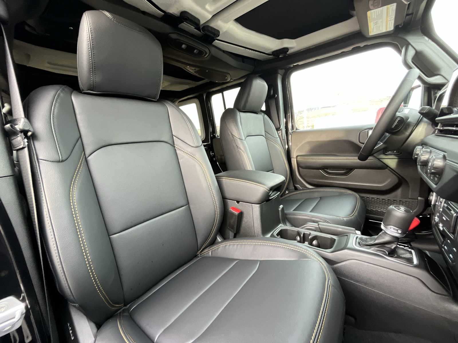 Thumbnail: 2026 Jeep Wrangler - 14