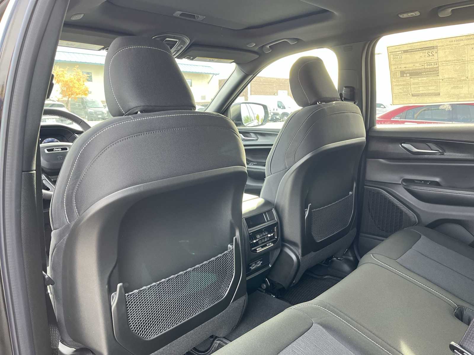 Thumbnail: 2025 Jeep Grand Cherokee - 12