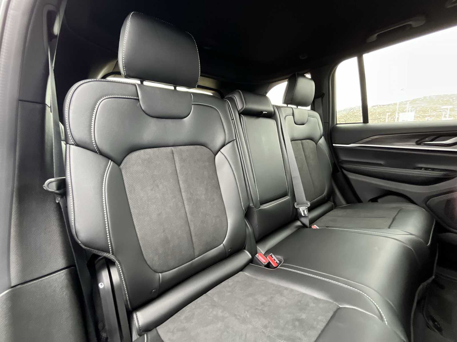 Thumbnail: 2026 Jeep Grand Cherokee - 13