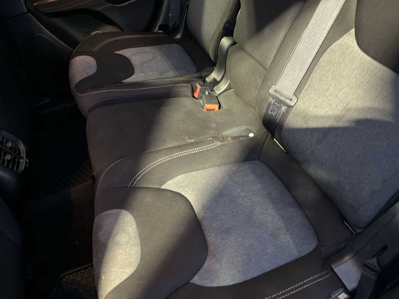 Thumbnail: 2017 Jeep Cherokee - 22